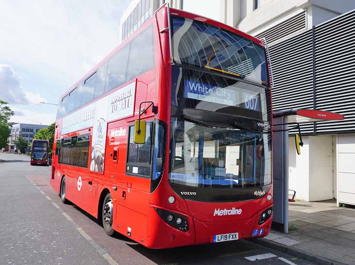 Metroline Volvo B5LH MCV EvoSeti VMH2595